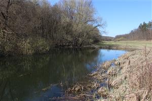 južné, najväčšie umelo vytvorené jazierko