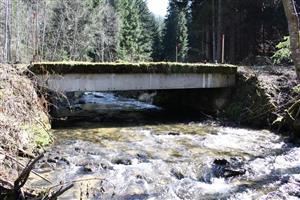 Most na Kamenistom potoku v časti vyústenia doliny Spády