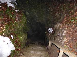 Pohľad na monitorovaný objekt ­ uzáver do jaskyne