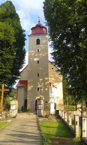 kostol s kolóniou vo Vysokej