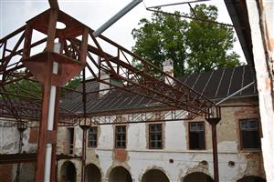 pohľad na monitorovaný objekt z interiéru