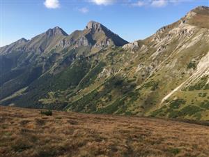 TML v pozadí Belianske Tatry a Zadne Medodoly