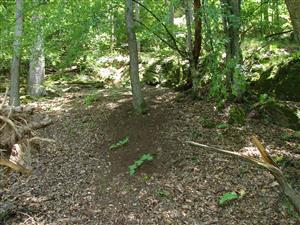 pohľad na okolie vchodu