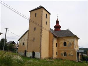 kostol zvonka - okná veže sú hlavnými vletovými otvormi