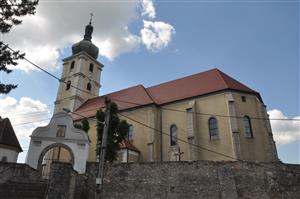 kostol Čachtice