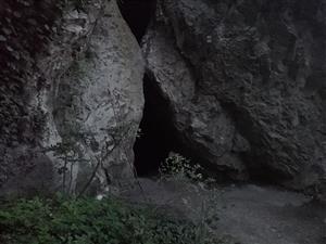 Nitrianska hradná jaskyňa