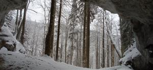 pohľad z jaskyne Dolná Túfna