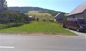 Celkový pohľad na lokalitu z hlavnej cesty