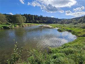 Pohľad na TML zo svahu nad riekou Poprad.