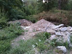 Pevný stavebný odpad na TML