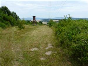 Pohľad na lokalitu s posedom 