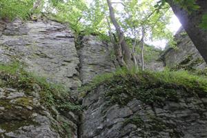 Typické skalné steny v TML