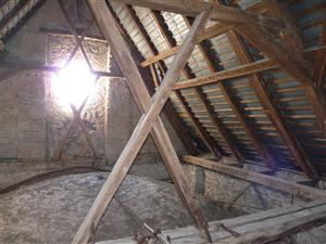 interiér povaly kostola