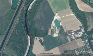mapa lokality vlozena povodnom mnapobvatelkou M. Zaliberovou, ponechana kvoli buducim identifikaciam plochy