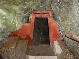 Pohľad na monitorovaný objekt - uzáver do jaskyne