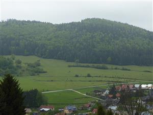pohľad na lokalitu z protisvahu