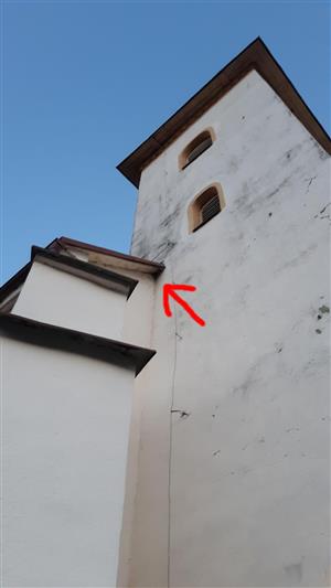 detail na výletový otvor
