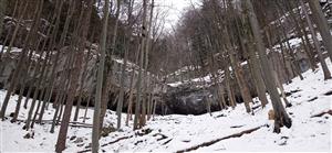 vstup do jaskyne Mažarná